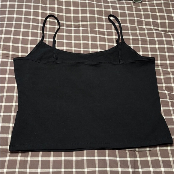 BNNW aritzia black cropped HOLD IT cami tank - Picture 4 of 5